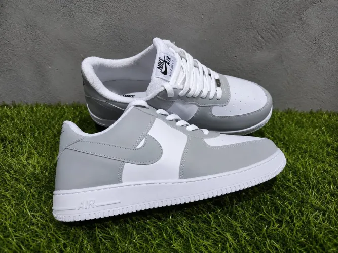 Tênis Nike tamanho 48. Nunca usado.