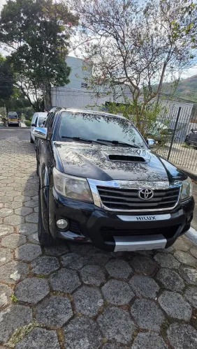 Toyota Hilux CD SRV D4-d 4X4 3.0 TDI Diesel AUT 2013