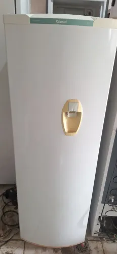 Geladeira 252 litros