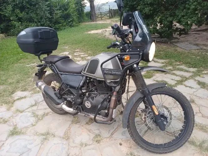 Himalayan 411 2023/2024 6000km c/ acessorios