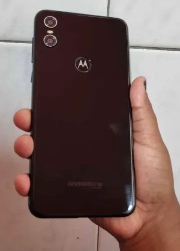 Moto one