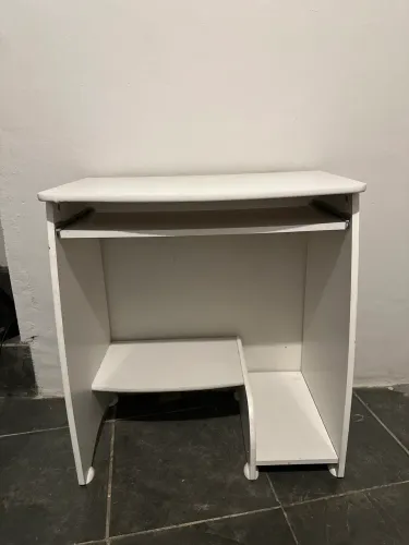 Vendo mesa para computador 