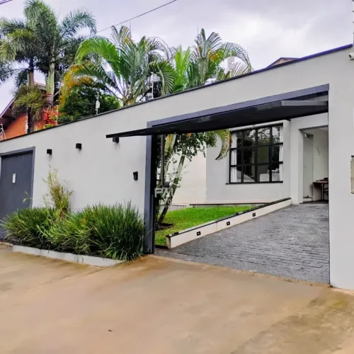 Casa disponivel para venda e locação/Chácara Nazaré