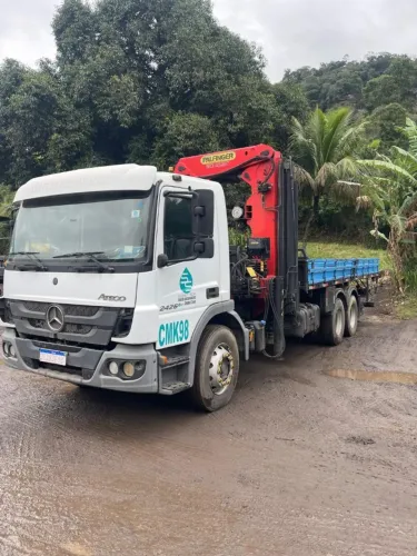 CAMINHÃO MUNCK MB 2426 - Palfinger MD 45007