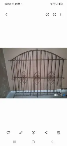 2 Grade de ferro para janelas, 250,00 cada
