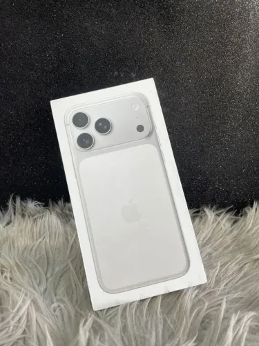 IPHONE 17 PRO MAX BRANCO