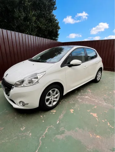 Peugeot 208 Allure 1.5 Flex 8V 5P 2015