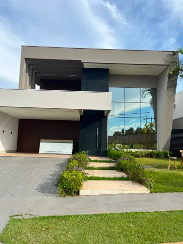 Casa de Alto Padrão no Florais da Mata | 3 Suítes | Piscina