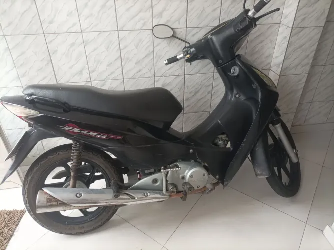 Vendo moto biz125 KS