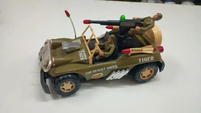 Carro The Tiger de Son Ai toys 1985