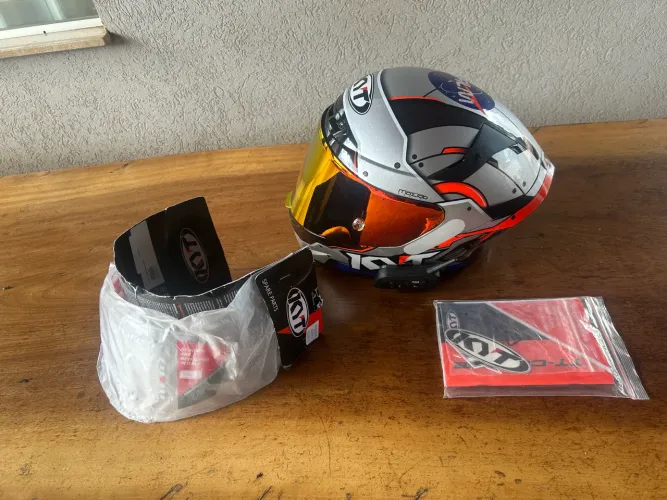 capacete kyt