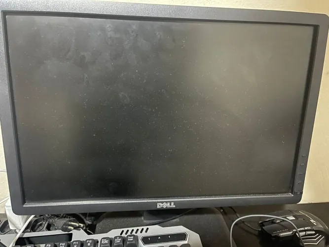 Desktop Dell Core i5 3° geração / 4g de memória HD de 500, SSD de 240g