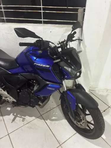 FZ-15 FAZER