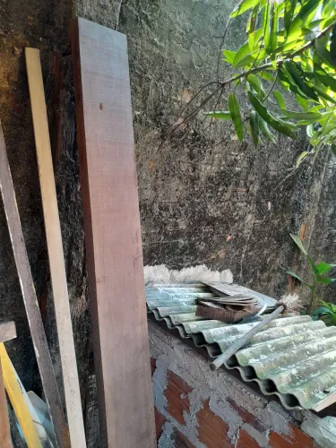 VENDO UMA PLANCHA DE 2 METROS 
