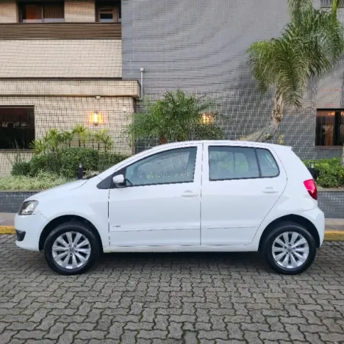 Volkswagen Fox 1.0 MI Total Flex 8V 5P 2014