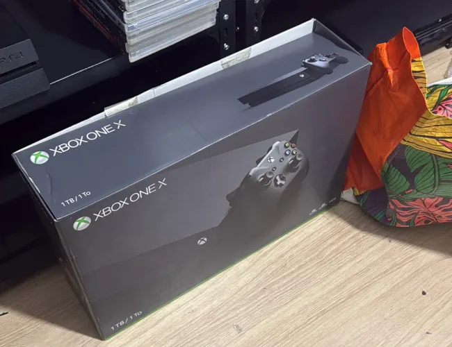 Xbox one X loha fisica