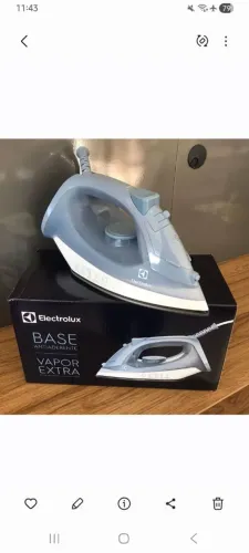 A voltagem do ferro é 220 volts