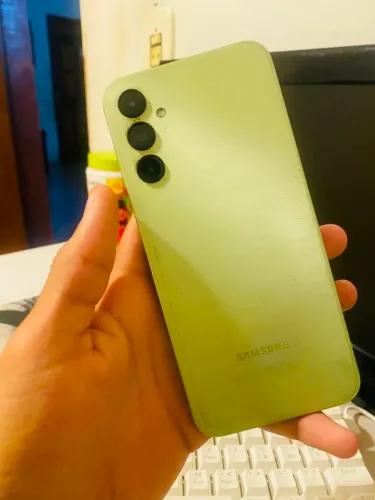 GALAXY A14 APENAS TELA E MARCAS DE USO