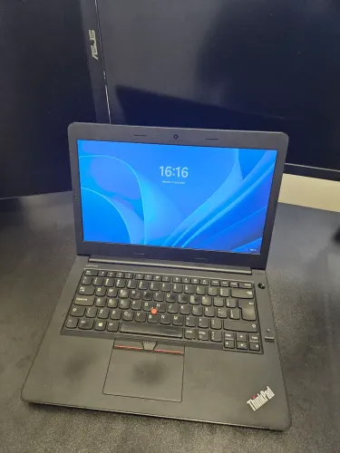 Notebook Lenovo ThinkPad E470 - i5 7ª Geração | 8GB RAM | SSD 240GB