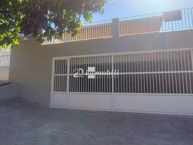 Casa Térrea totalmente reformada para locação em condomínio no Km22