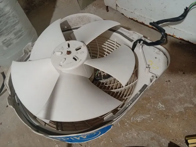 Motor do ventilador/ ventilador 12k SPRINGER MIDEA CONVENCIONAL