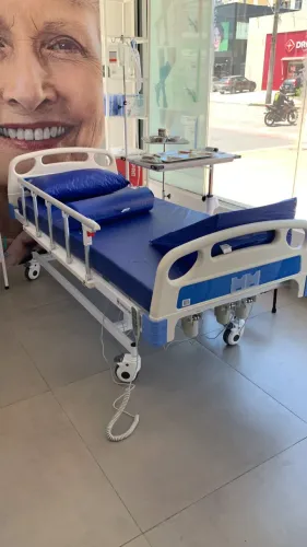 Cama hospitalar semi-nova