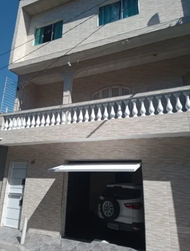 Linda casa em vila