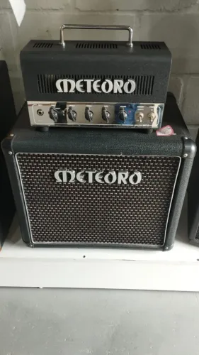 Amplificador Meteoro Mht-g Head Mht G + CAIXA 12G.