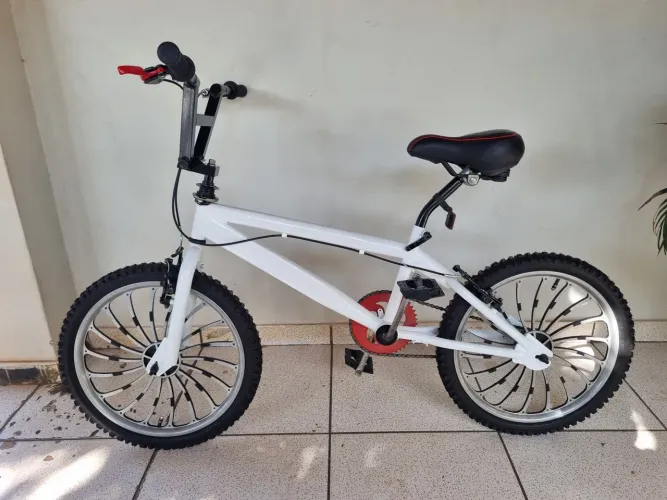 Bicicleta BMX 