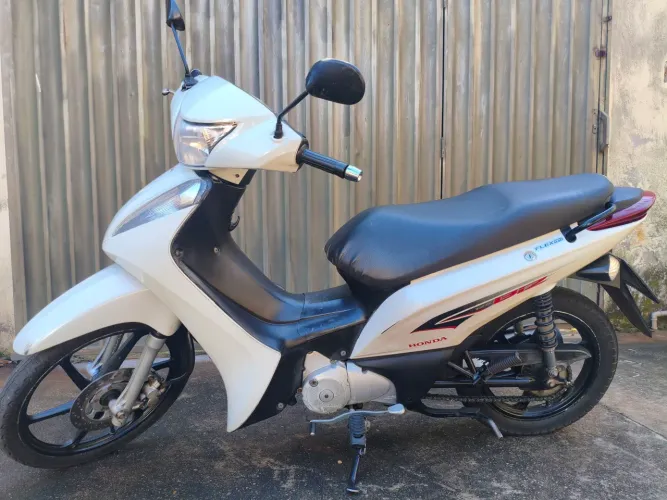 Honda biz 125 EX completinha 