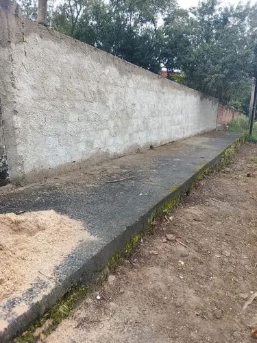 Terreno todo murado 2000m², ótima localização, próximo ao colégio