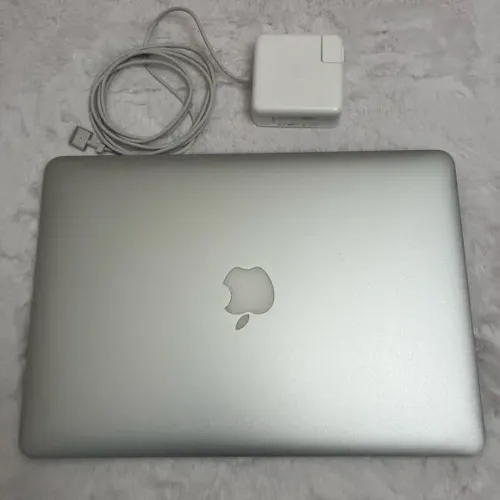 MacBook funcionando tudo pra vender logo passo cartão 
