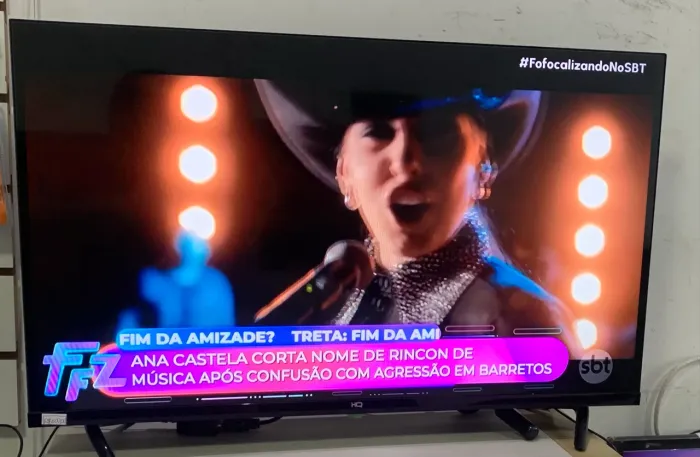 Tv de led smart Android 32 polegadas semi nova