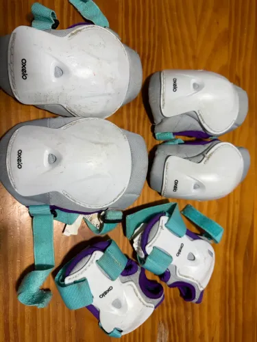 Kit proteçao oxelo roxo branco - joelheira - cutuveleira- mãos