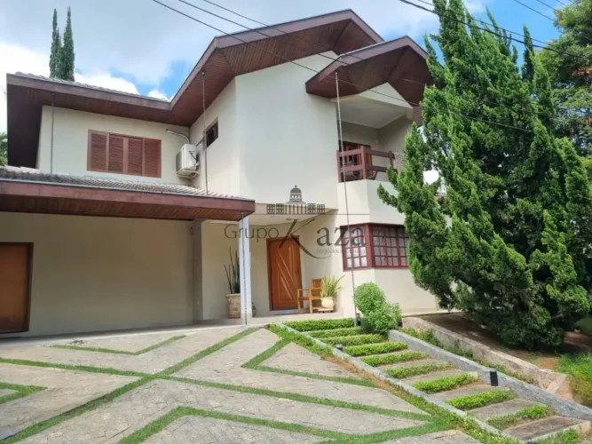 Casa em Condomínio - Urbanova - Altos da Serra I - 4 Dormitórios - 275m².