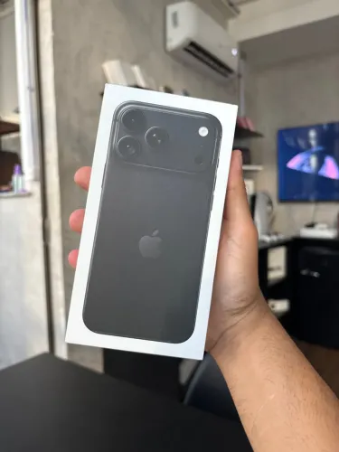 18 PRO MAX 256GB