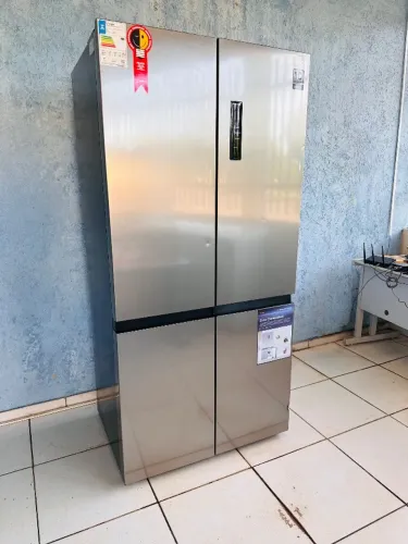 Geladeira TCL 4 portas