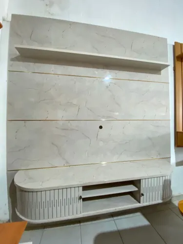 Painel de tv 75 polegadas 