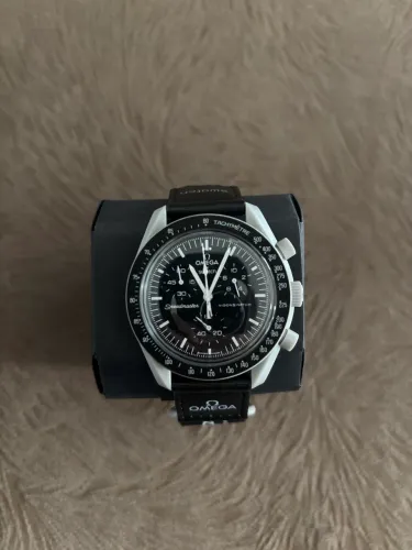 Omega X Swatch moonswatch