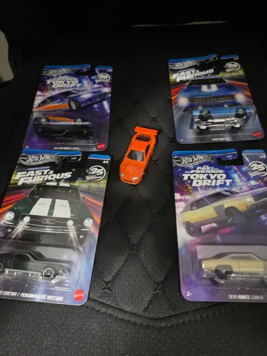 4 hot wheels silver 1 hot wheels silver loose