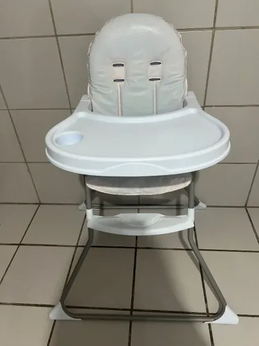Cadeira de alimentação 