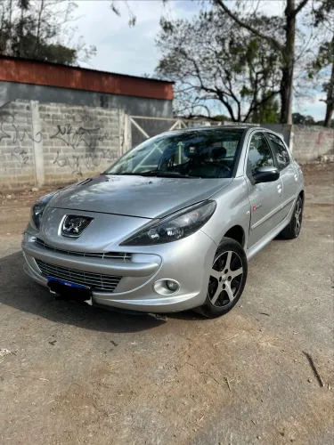 Peugeot 207 Quiksilver 1.6 Flex 16V 5P 2012