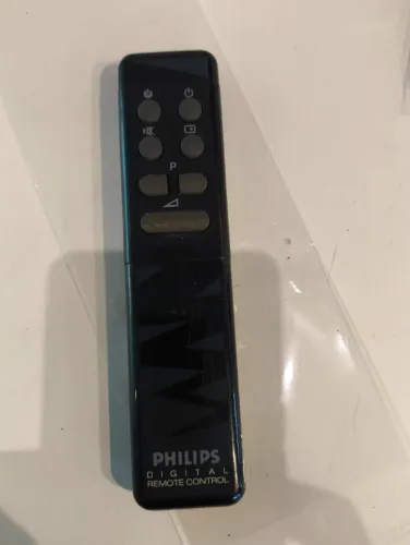 CONTROLE REMOTO PHILIPS - USADO