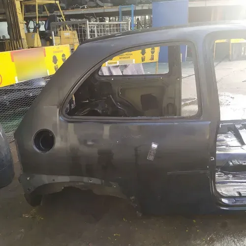 Lateral Direita Gm Corsa 1.0  1997 V1502 - P21