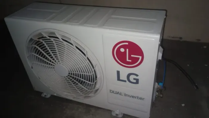 Ar Condicionado LG Inverter 9000 BTU (Serpentina de Cobre)