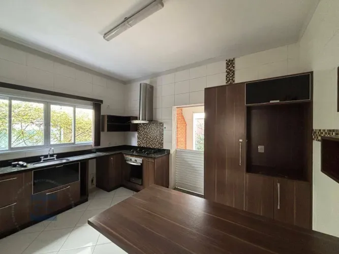 Casa com 3 dormitórios para alugar, 153 m² por R$ 4.690,00/mês - Vila Cleto - Itu/SP