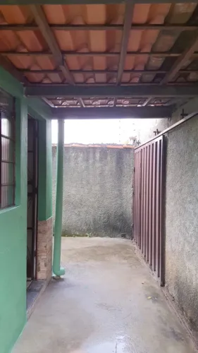 Aluguel de casa no Bairro Letícia