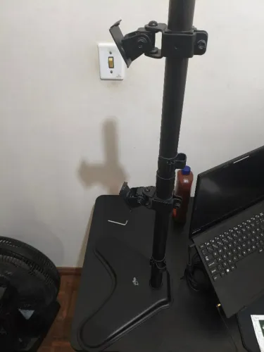 Suporte ELG Ergonômico NR17 Articulado de Mesa 2 Monitores de 15 a 32" na cor preta