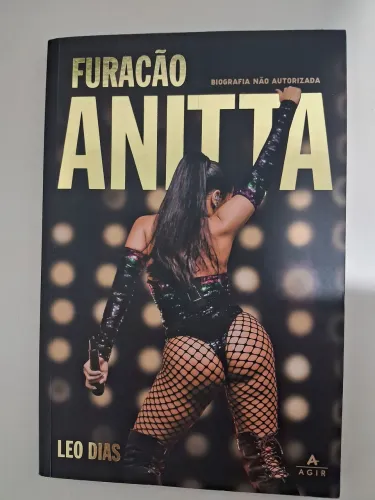 Furacão Anitta biografia