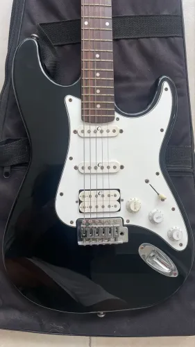 Guitarra Condor Classic RX-30 Stratocaster - com case e suporte
